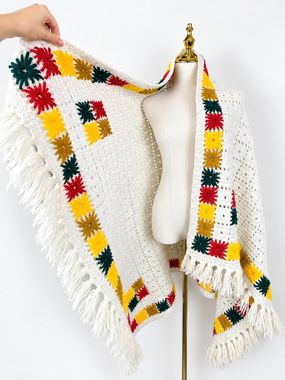 Vintage 1970s Handmade Crochet Daisy Afghan Blanket Fringe Boho Flower Power